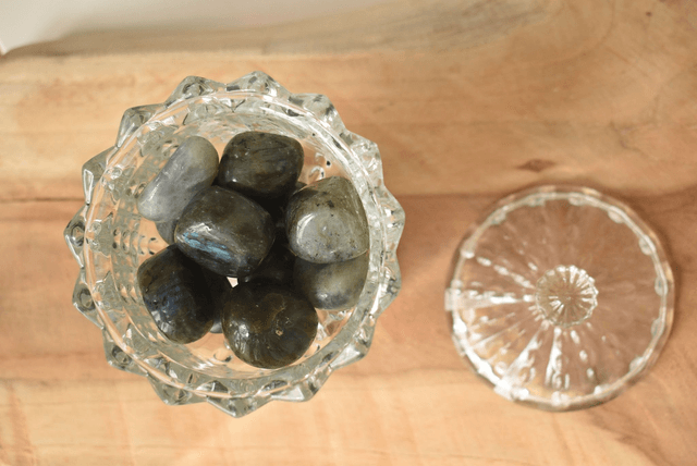 Labradorite - Protection & intuition